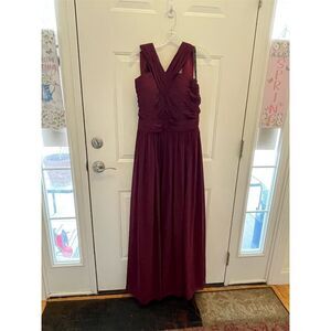 Bill Levkoff Women's Formal Bridesmaid Formal  Burgundy Plus Size 16